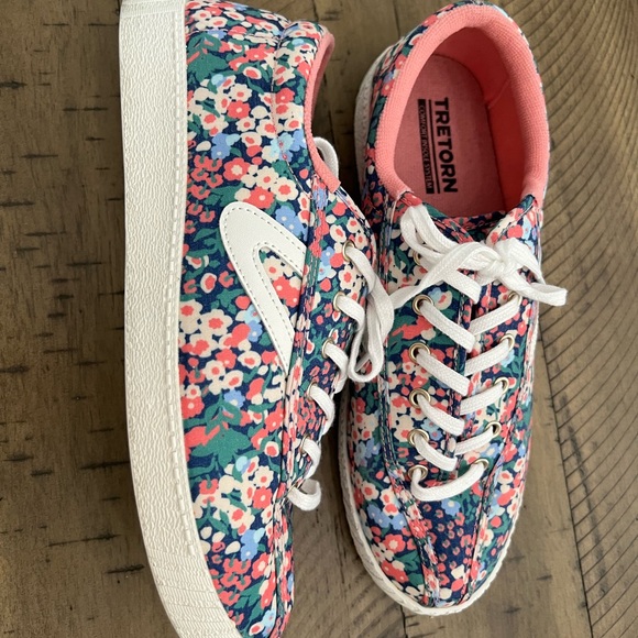 TRETORN nylite Sneaker In Liberty Floral women’s size 10 - Picture 1 of 7